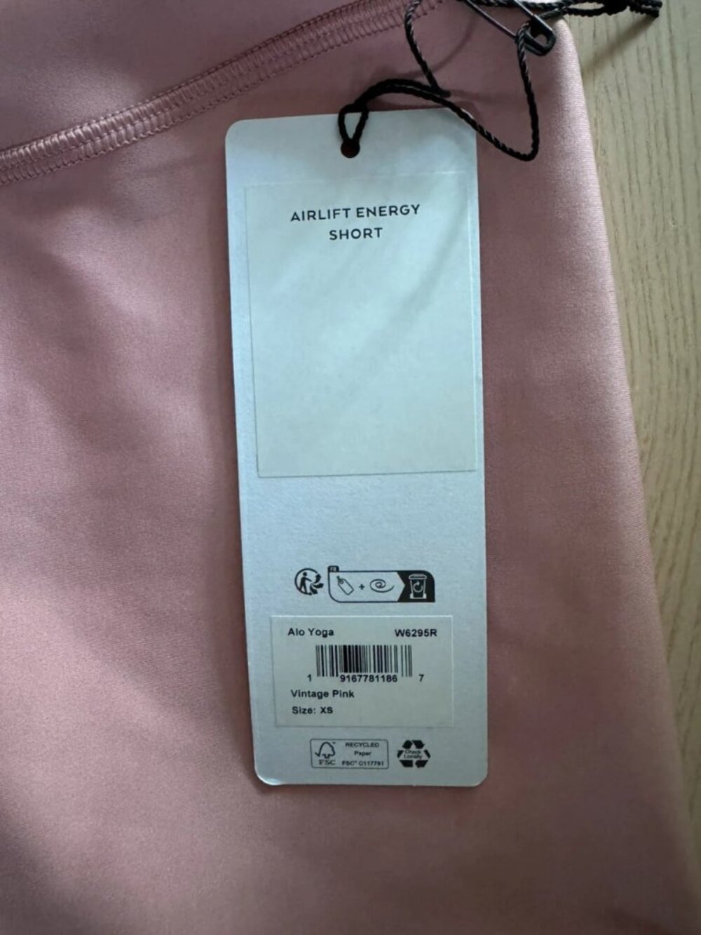 ALO Yoga Airlift Intrigue Bra & Airlift Energy Short Set Pink Size XS - Picture 7 of 9